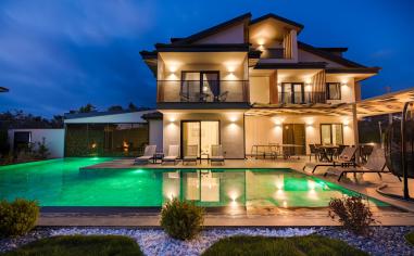 Villa Gezer - 8 Kişilik & Kapalı Havuzlu Villa Kiralama