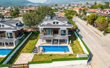 Villa Capella Şira | Süper Villam