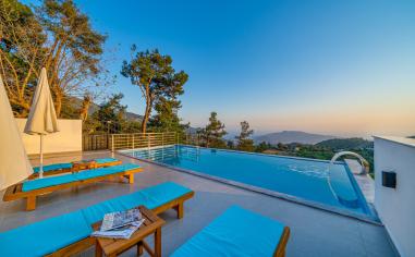 Villa Carpe - Türk Hamamı & Geniş Havuzlu Kiralık Villa