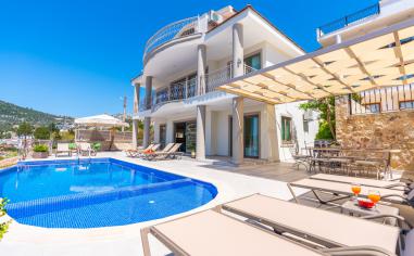Villa North