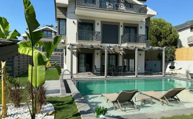 Villa Love A - Jakuzili & Merkeze Yakın Villa Kiralama