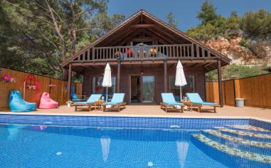 Villa Seyirtepe 1 - Doğa İçersinde & Jakuzili Villa Kiralama