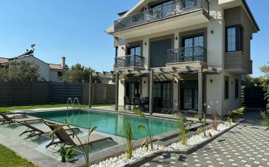 Villa Love B - Merkeze Yakın, Jakuzili Villa Kiralama
