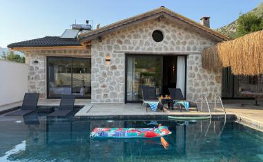 Villa Lola