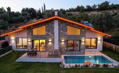 Villa East Yaka