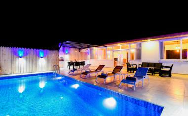 Villa Summer 1