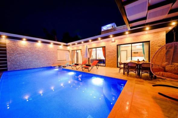 Villa Almiron 2 - 4 Kişilik & Geniş Havuzlu Villa Kiralama