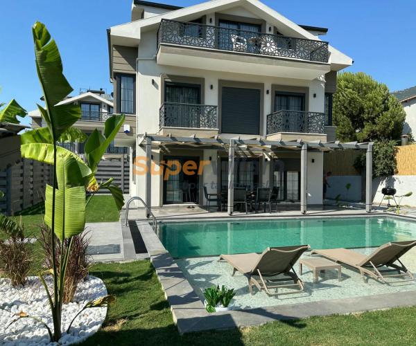 Super-villam-villa-love-a-1_724.jpg