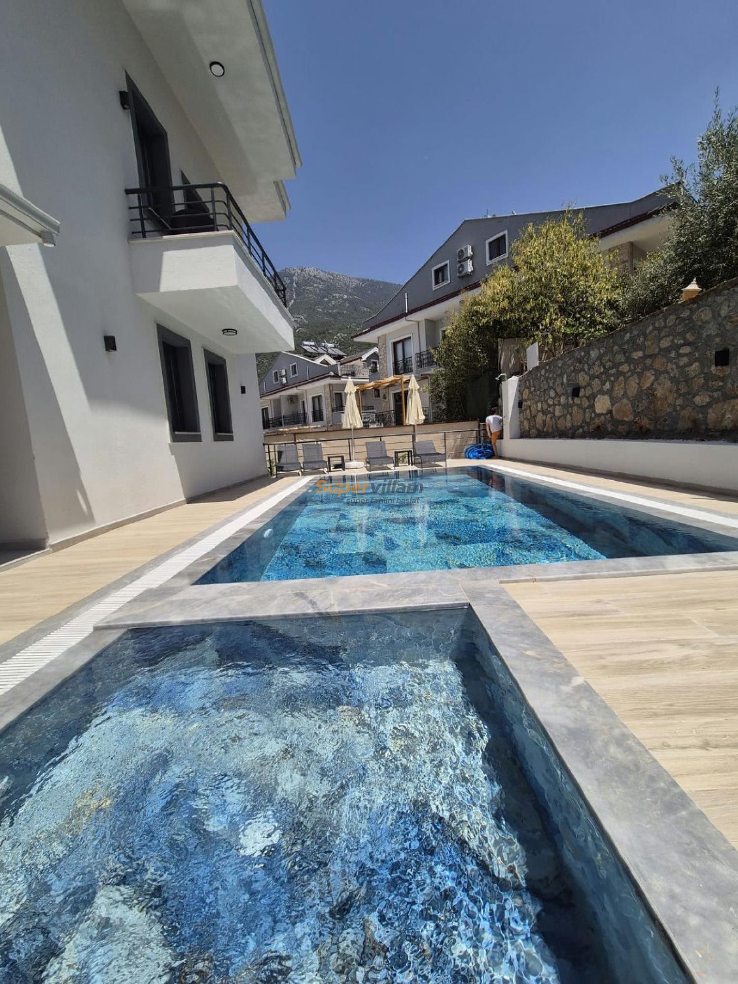 super-villam-villa-agam-2-28_590.jpg