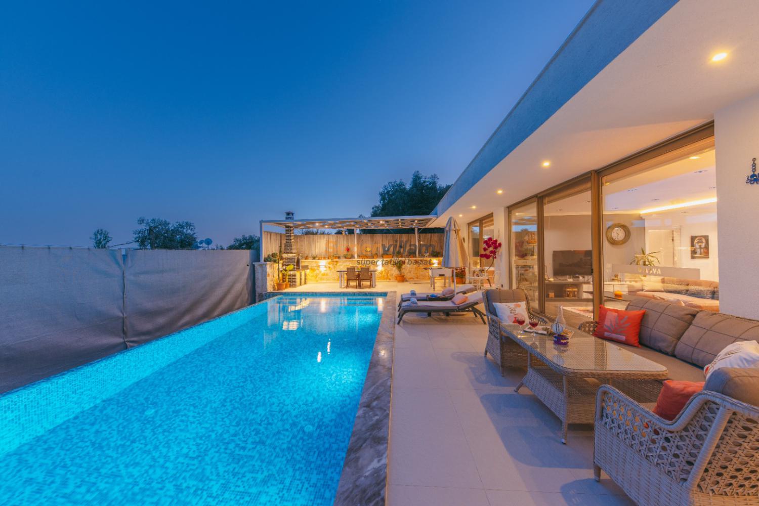 super-villam-villa-ayora-106_450.jpg