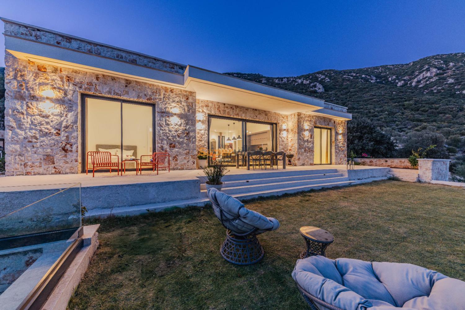 super_villam_villa_house_33-7_222.jpg