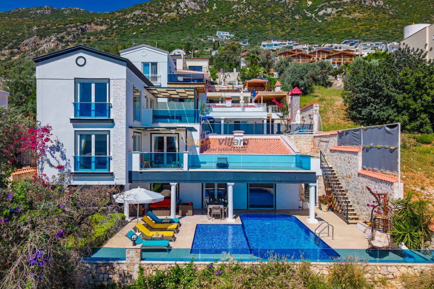 super_villam_villa_larissa-17_214.jpg