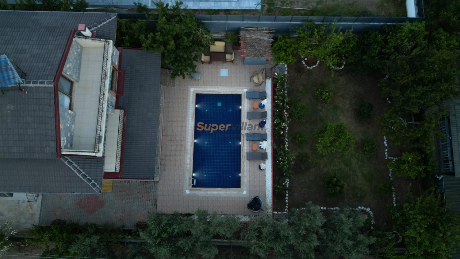 villa-black-super-villam-45_474.jpeg