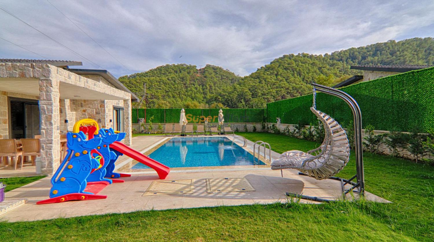 villa-egehan-supervillam-2_379.jpeg