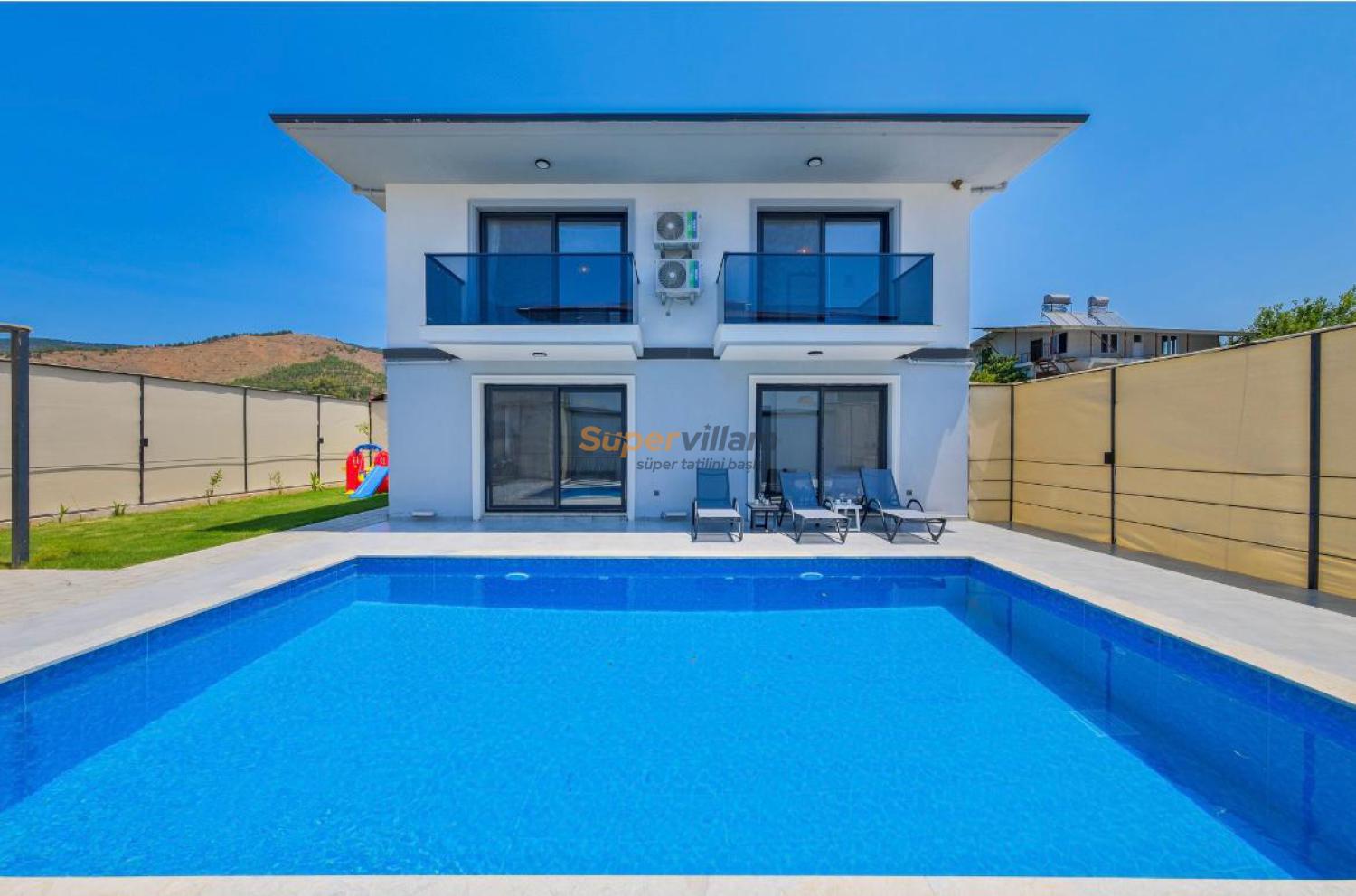 villa-hero-1-super-villam-1_459.jpeg