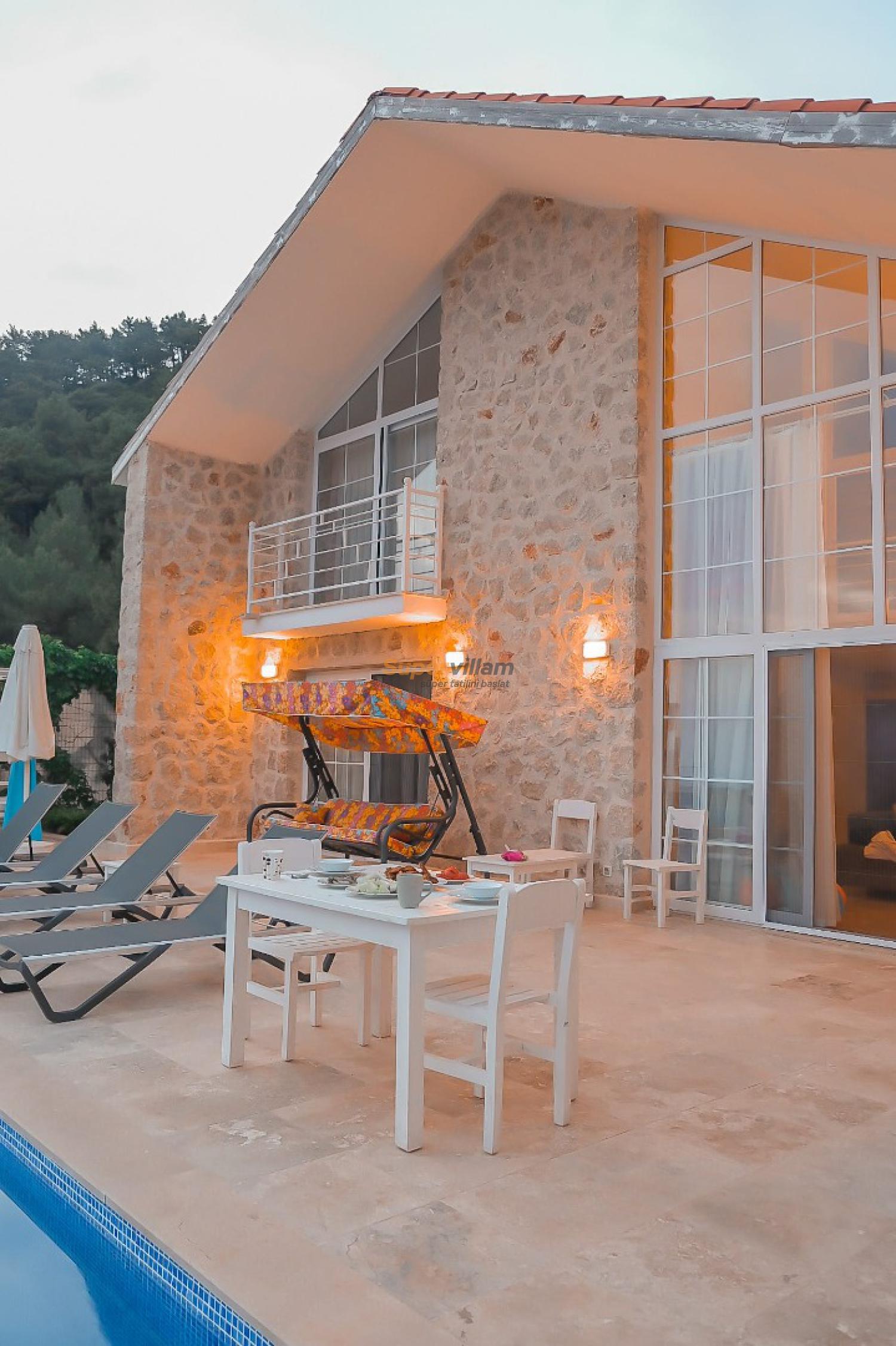 villa-hira-3-28_92.JPG