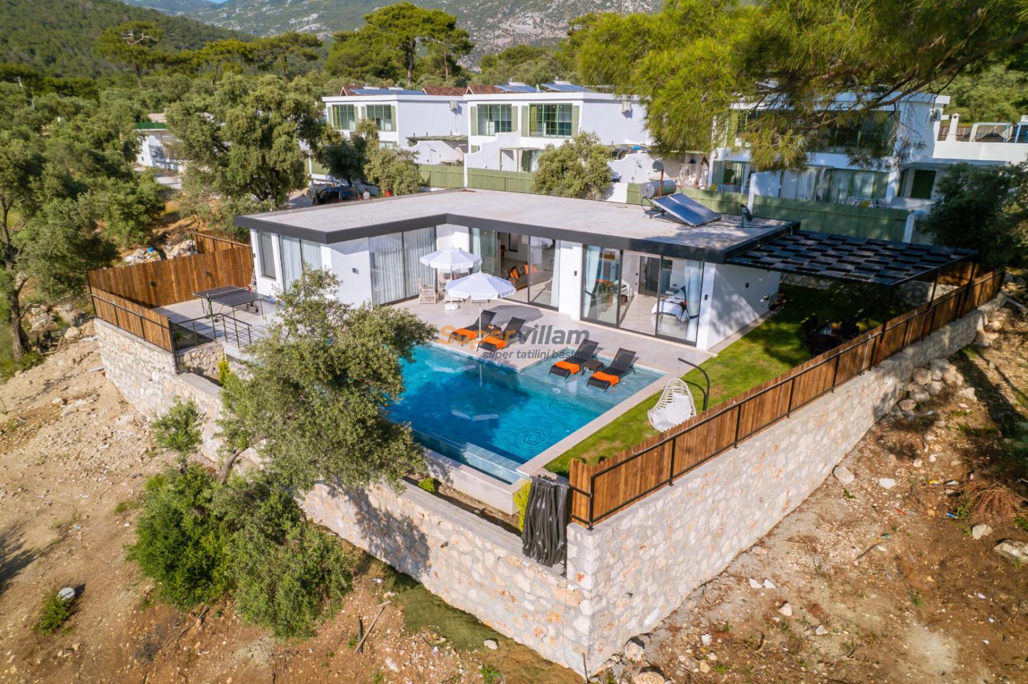 villa-inziva-2-min_379.jpg