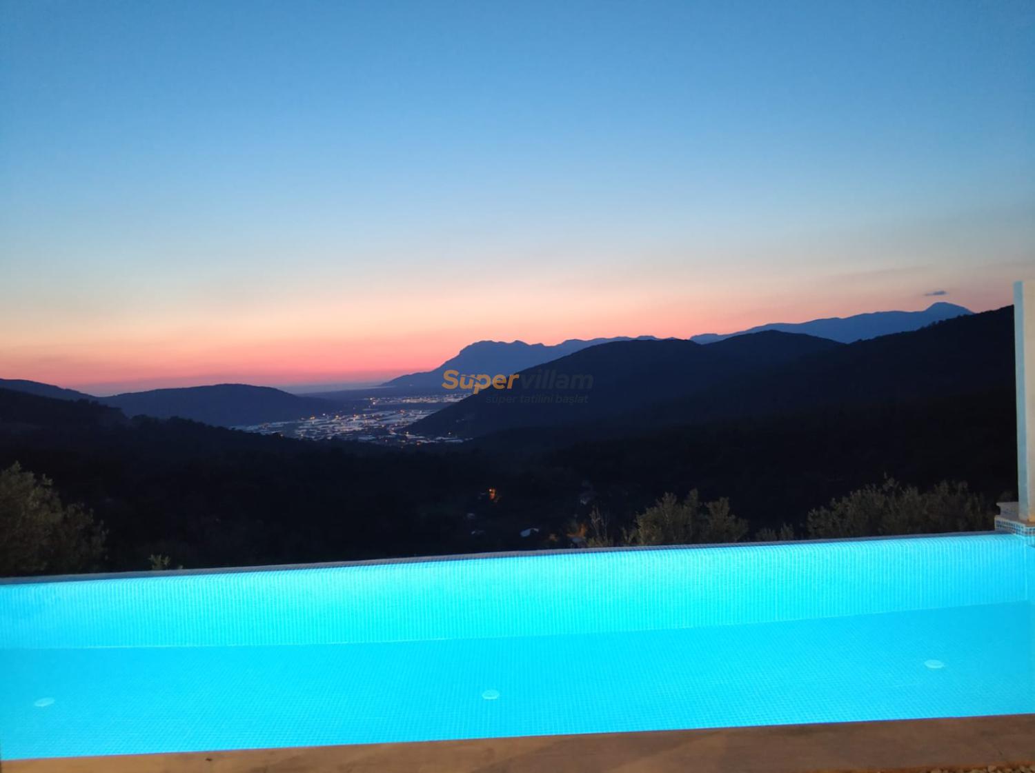 villa-viola-super-villam-52_993.jpeg